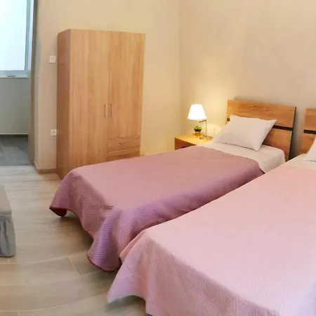 Apartment The Traditional Athenian House For 6, Near Metro *